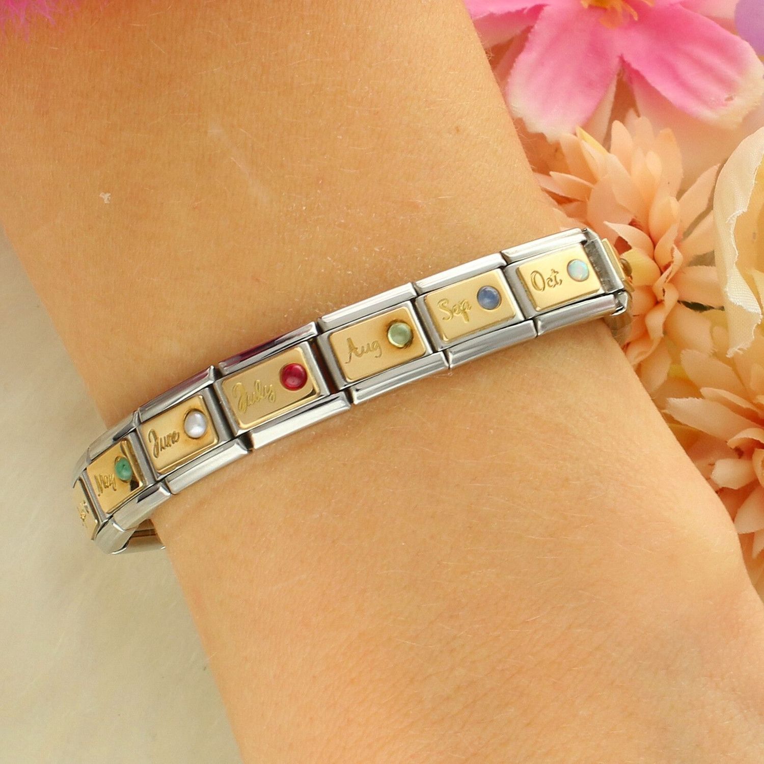 Nomination Link 18K zawieszka złoto 'Styczeń Granat' 030519 01 ✓ Zawieszki Nomination ✓ Wyjątkowy prezent ✓ Nomination ✓ Bransoletka Nomination ✓ Bransoletka ze stali ✓ Gwarancja najniższej ceny ✓ Zapraszamy!.jpg